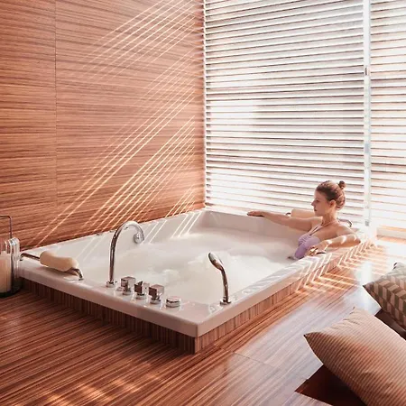 فندق Bluesun Soline 4*