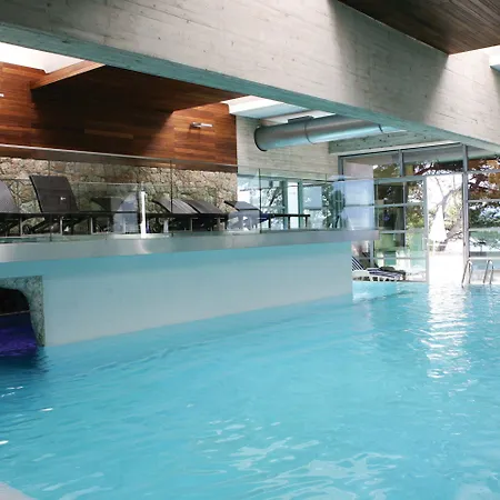 蓝日索林酒店 4*