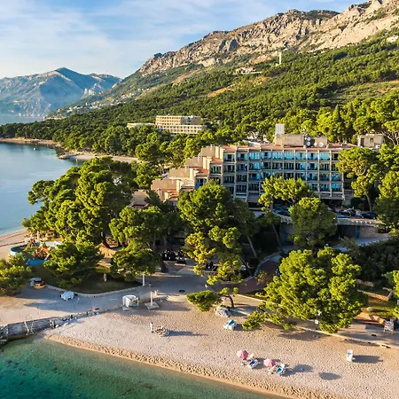 蓝日索林酒店 4*